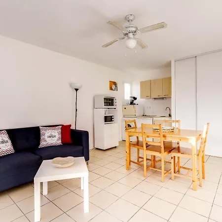 Apartment T3 Avec Terrasse - A 50m De La De Biscarrosse, Parking Prive Inclus - Fr-1-521-15 *