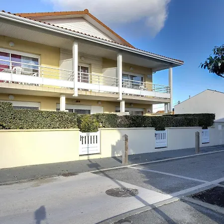 T3 Avec Terrasse - A 50m De La De Biscarrosse, Parking Prive Inclus Apartment Biscarrosse-Plage